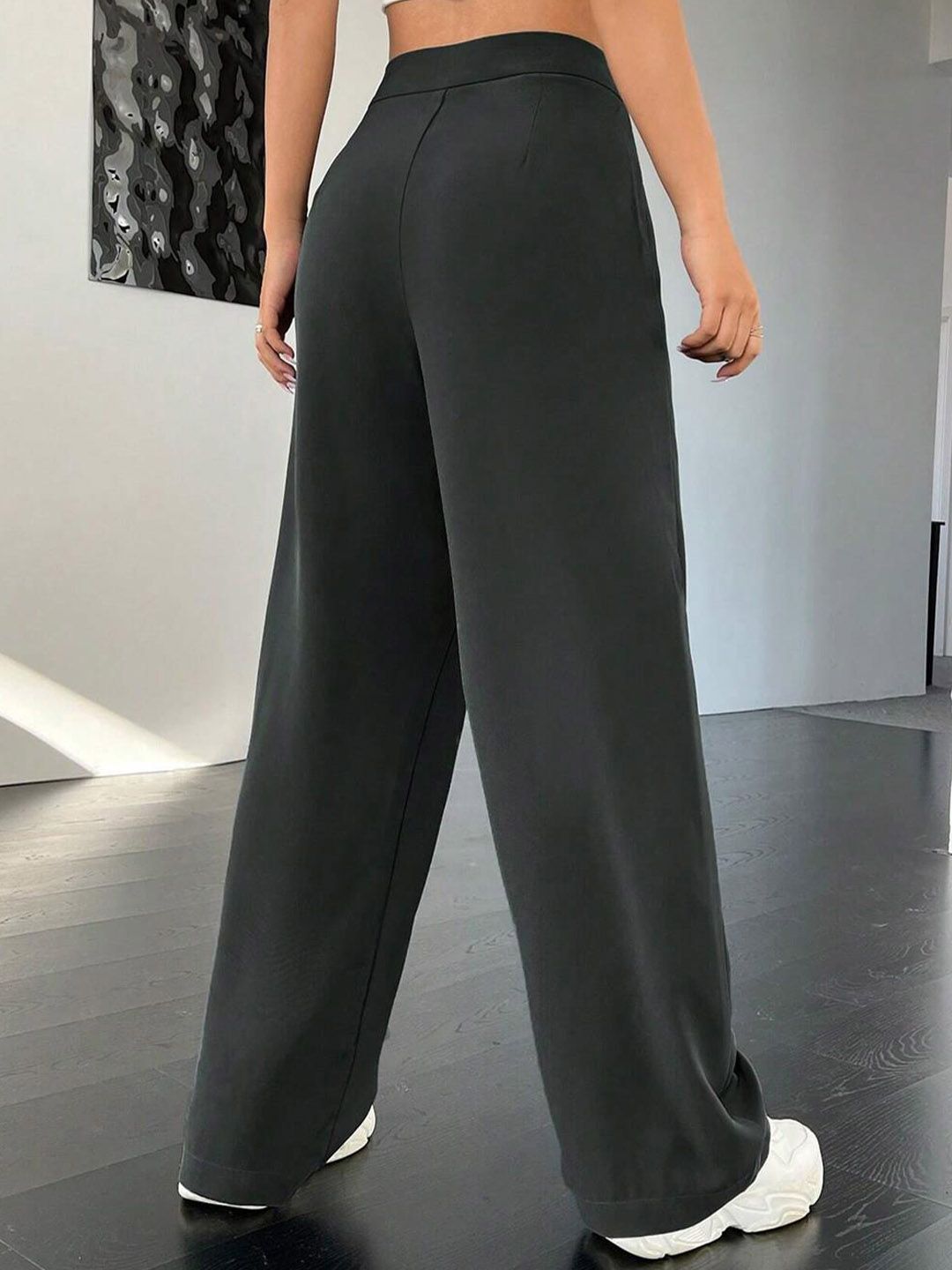 Kotty Women Grey Relaxed Straight Leg Straight Fit High-Rise Trousers