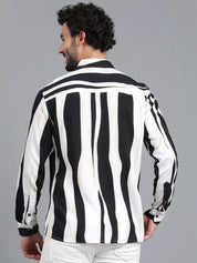 Kotty Men Spread Collar Striped Casual Shirt