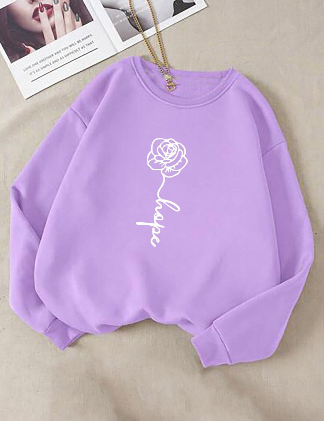 Kotty Graphic Printed Round Neck Fleece Pullover