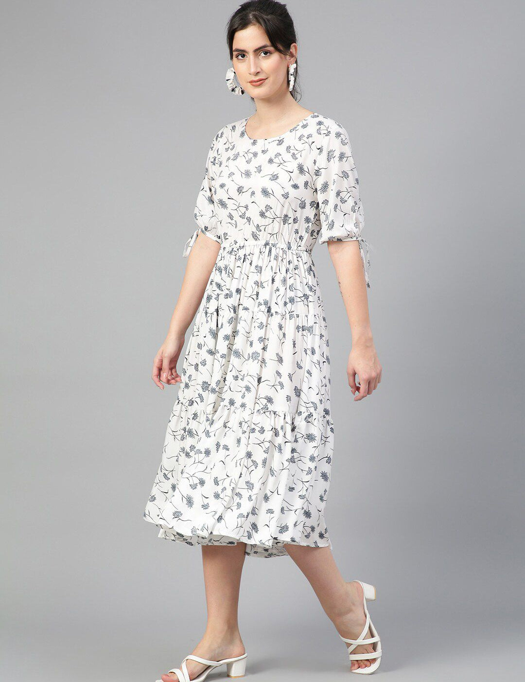 Kotty Floral Printed Puff Sleeves Fit & Flare Midi Dress