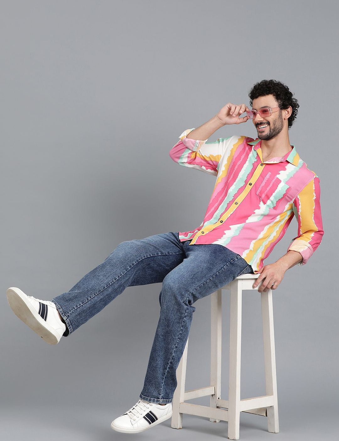 Kotty Men Spread Collar Striped Casual Shirt