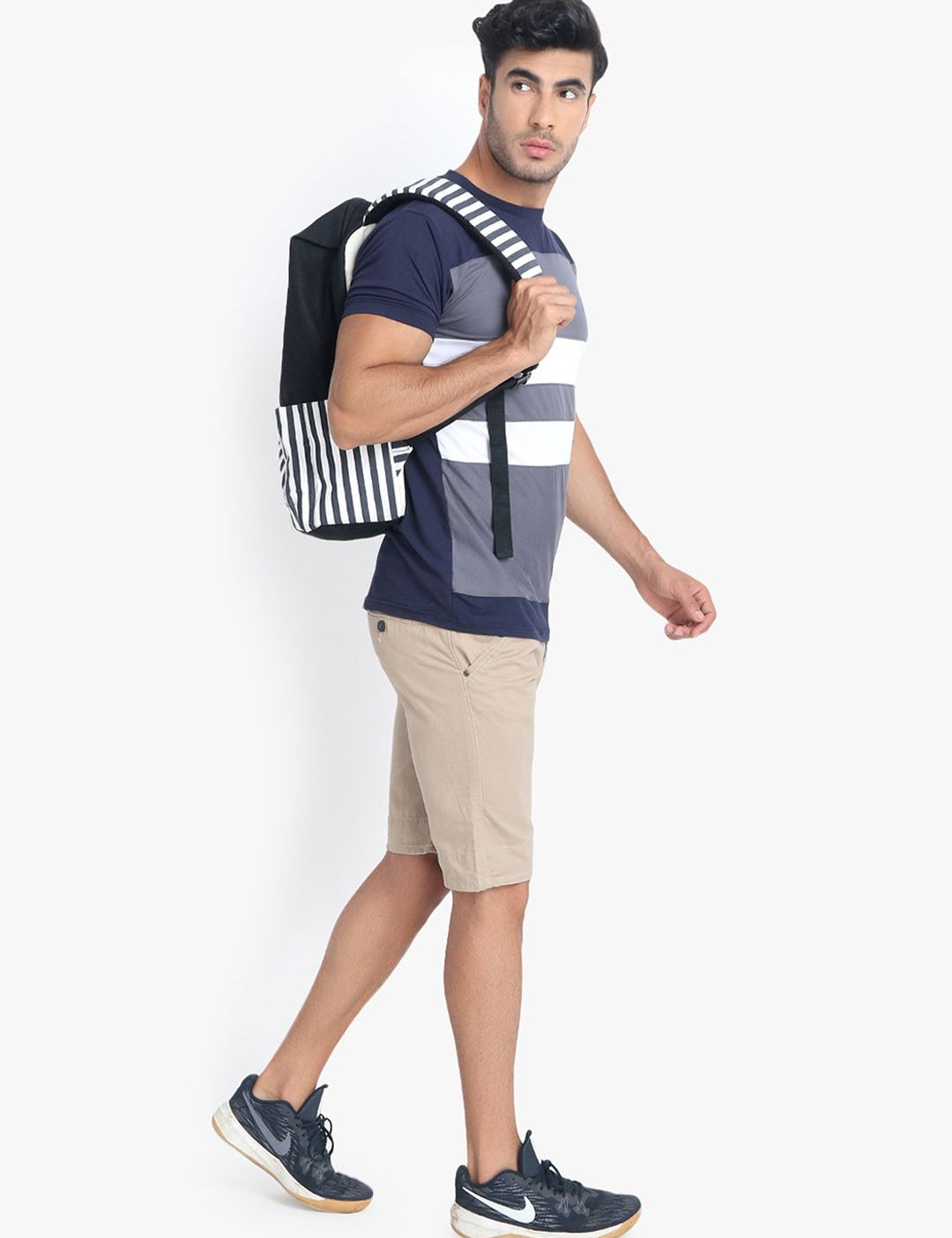 Kotty Men Beige Solid Regular Fit Regular Shorts