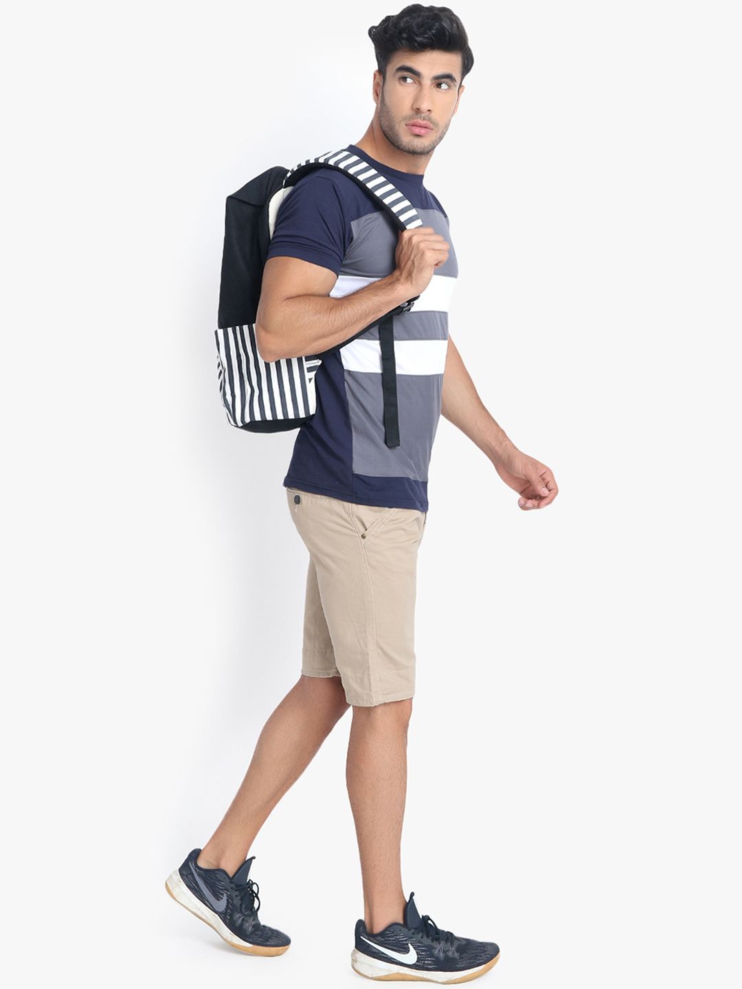 Kotty Men Beige Solid Regular Fit Regular Shorts