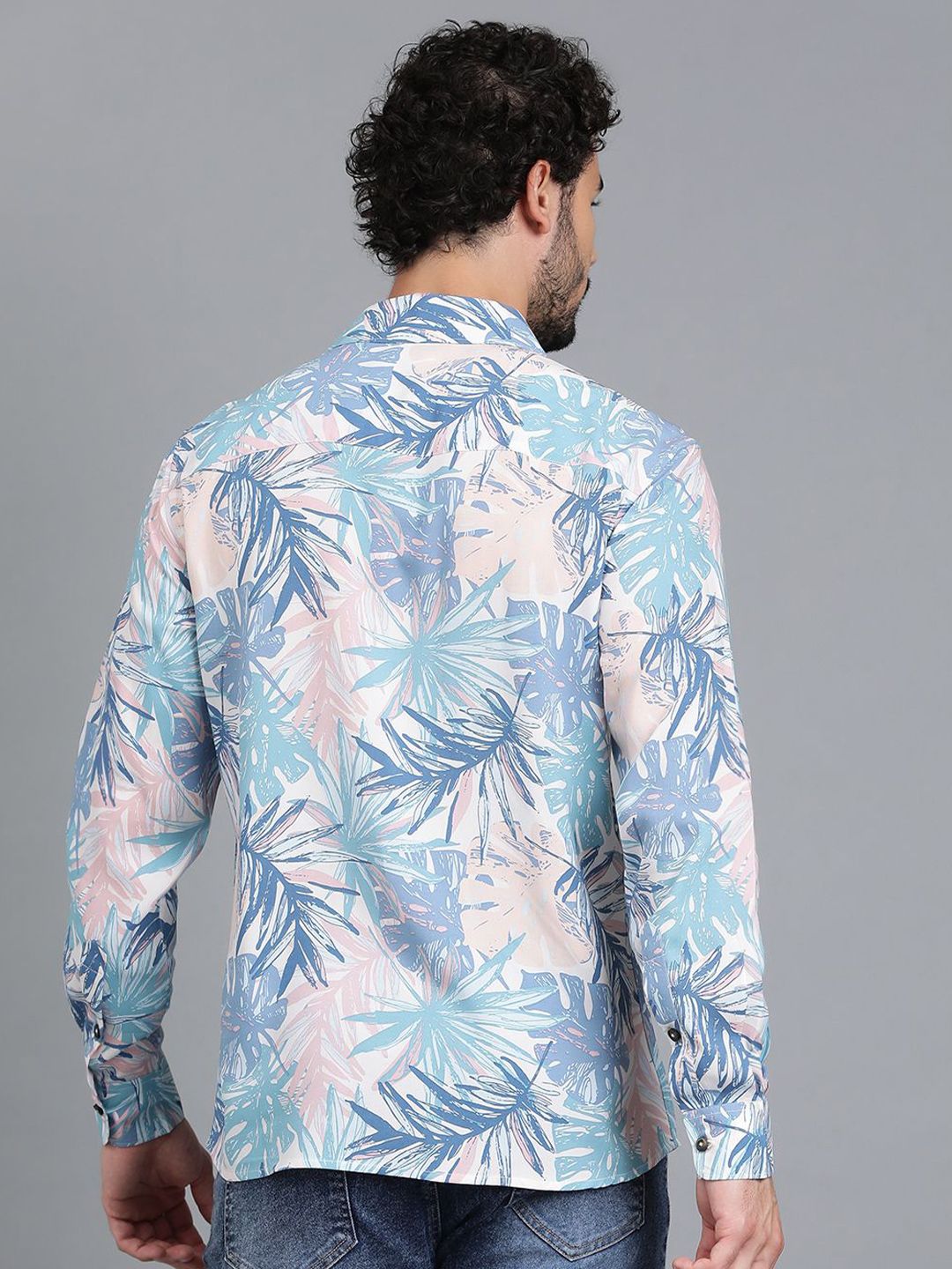 Kotty New Relaxed Fit Tropical Printed Cutaway Collar Casual Shirt