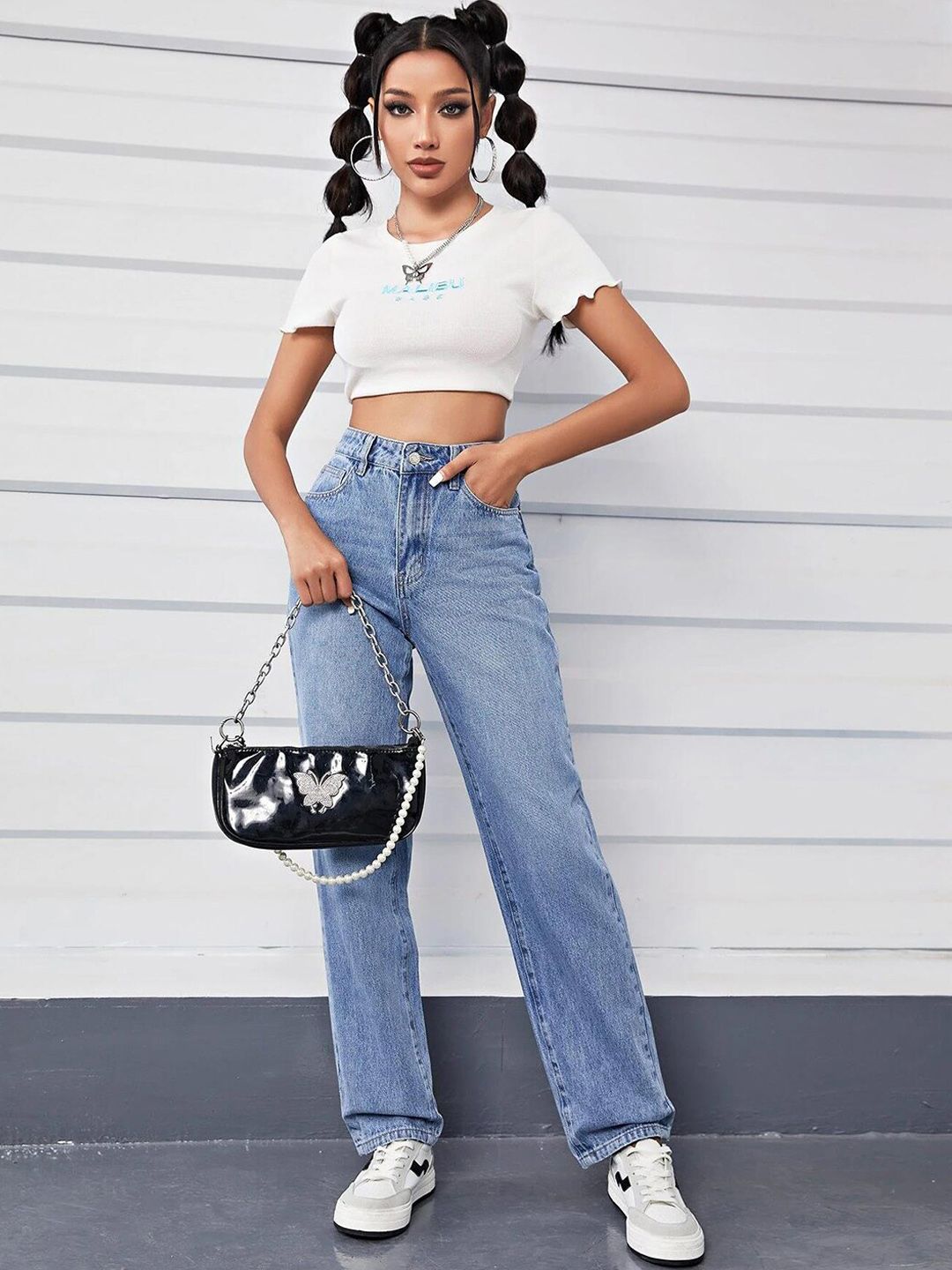 Kotty Women Jean Straight Fit High-Rise Light Fade Stretchable Jeans