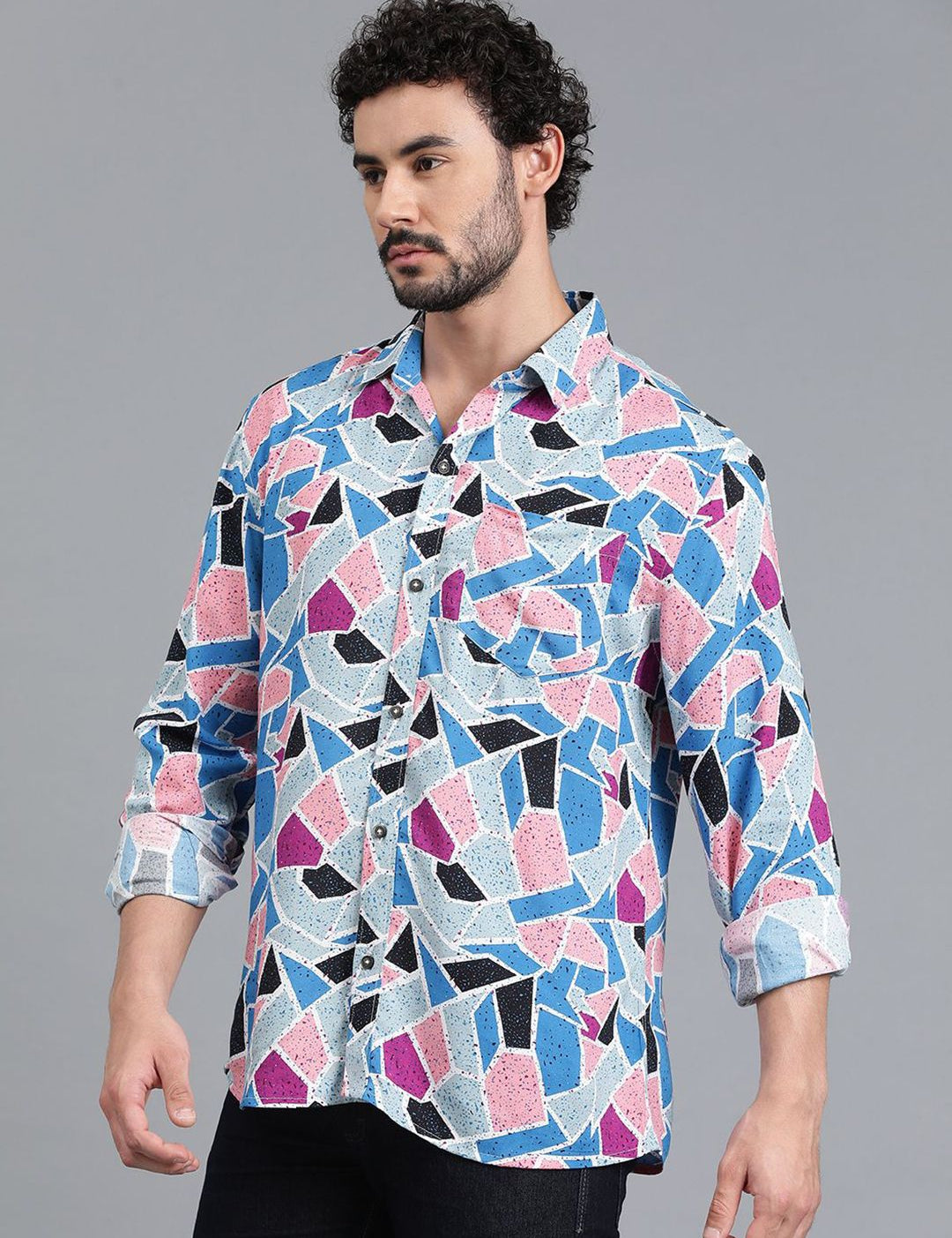 Kotty Blue & Pink New Geometric Printed Spread Collar Casual Shirt