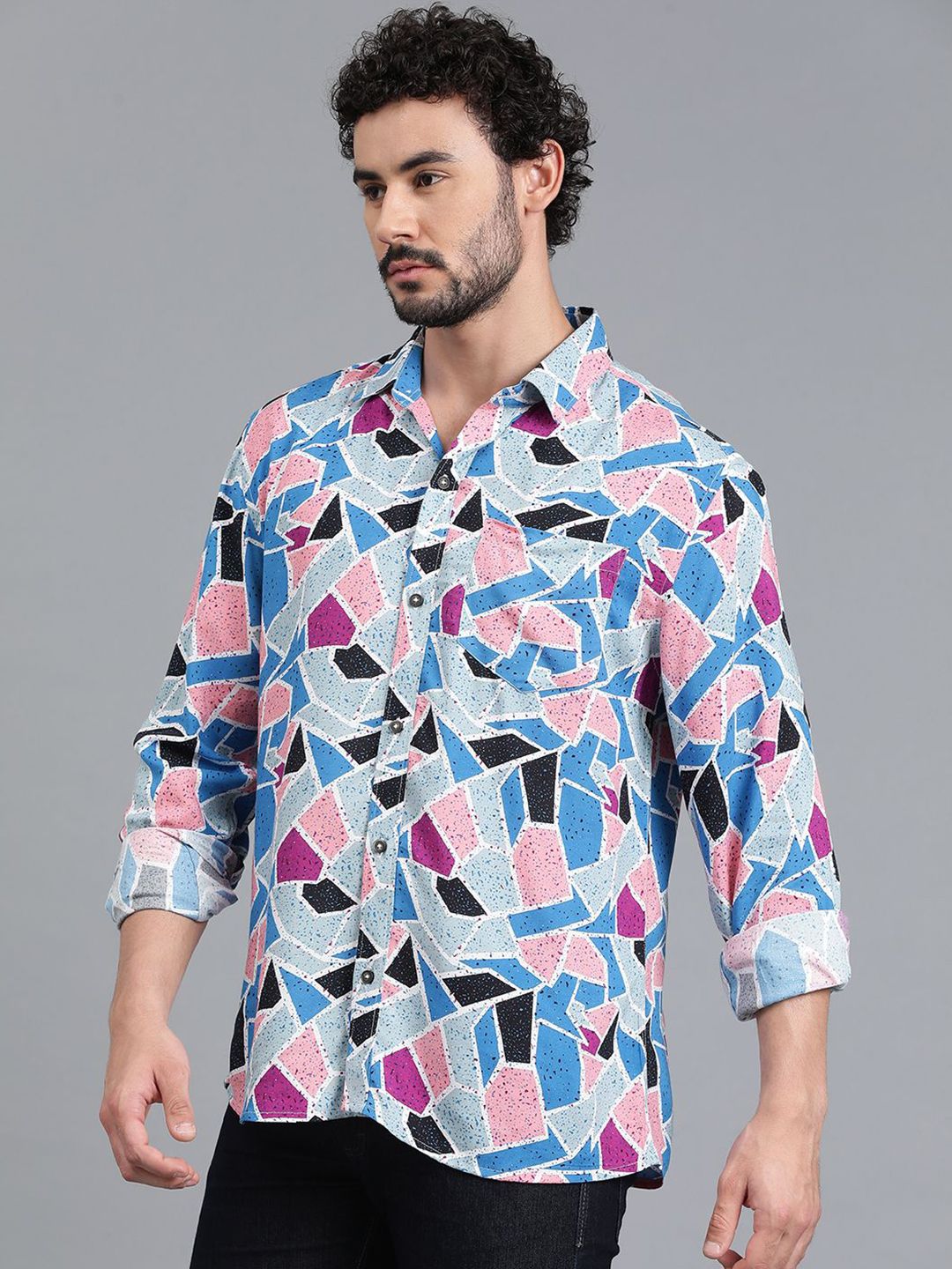 Kotty Blue & Pink New Geometric Printed Spread Collar Casual Shirt