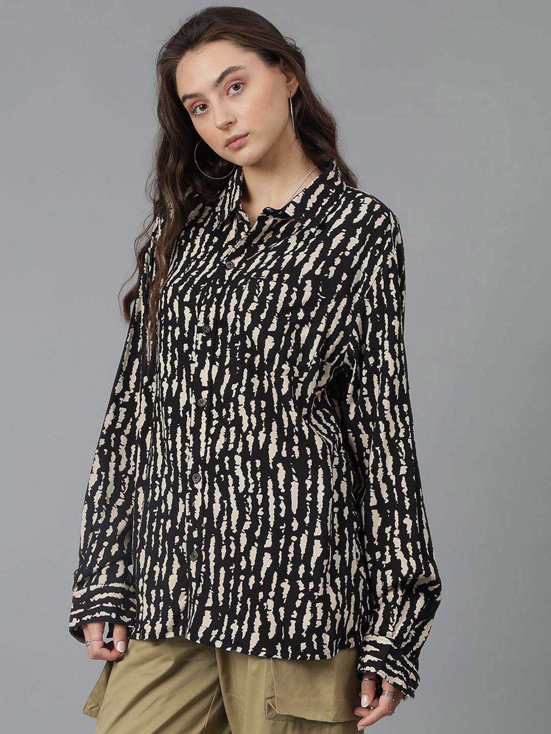 Kotty Women Spread Collar Abstract Printed Cotton Oversized Casual Shirt