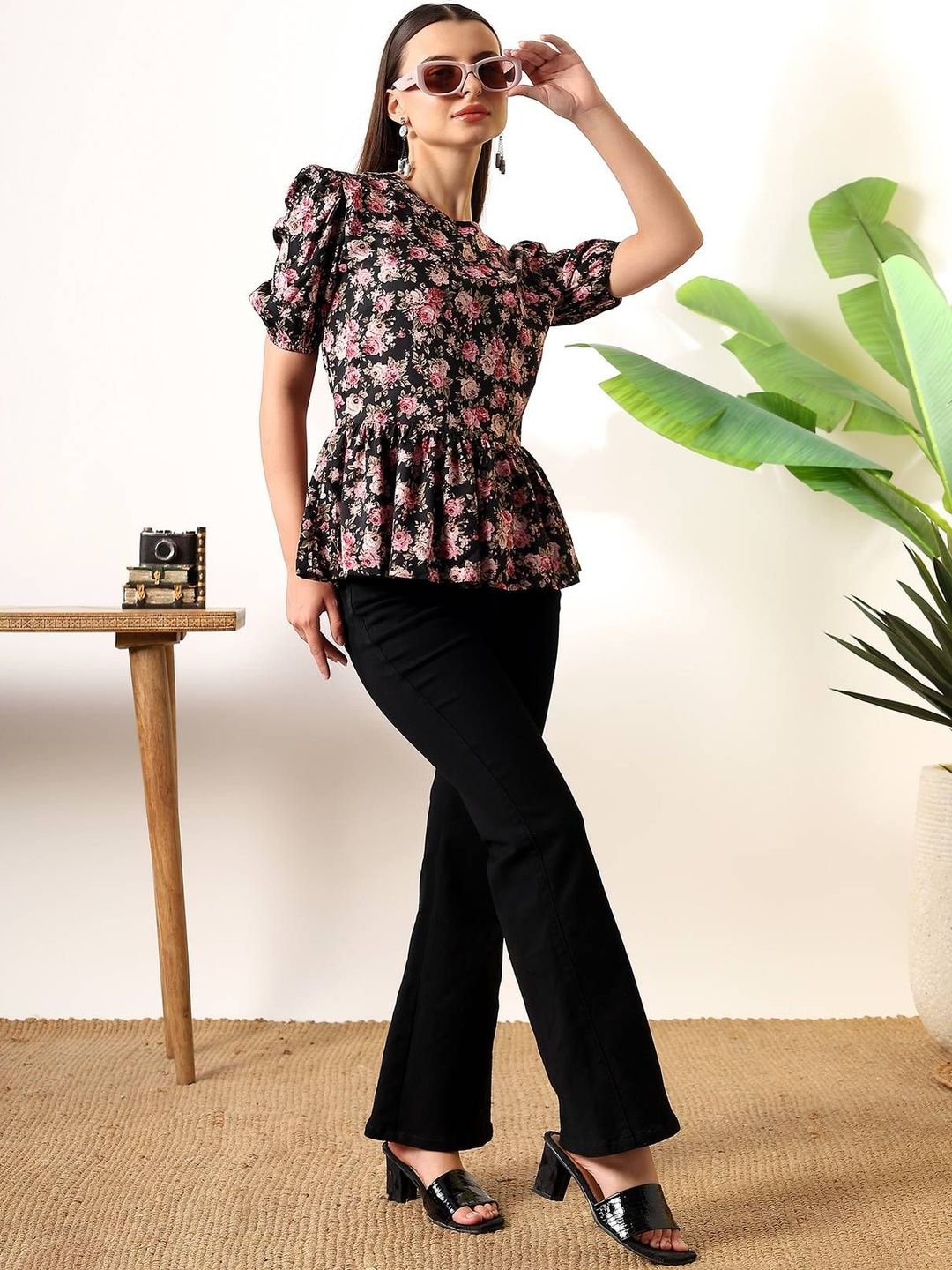 Kotty Floral Print Puff Sleeve Peplum Top