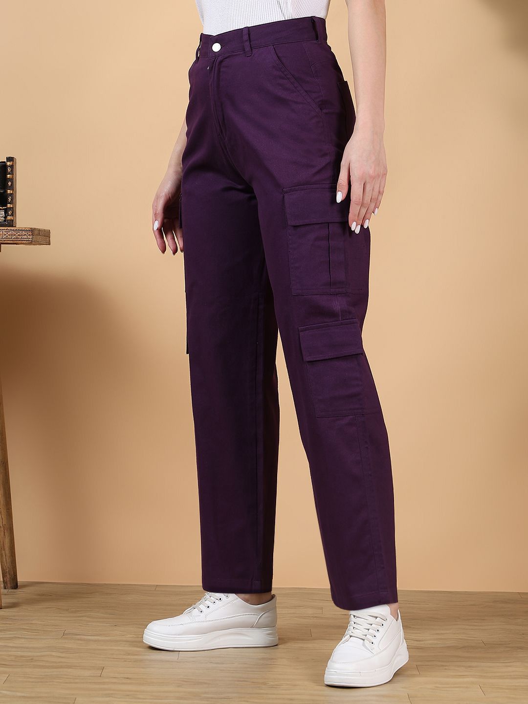 Kotty Women Straight Fit High-Rise Stretchable Jeans