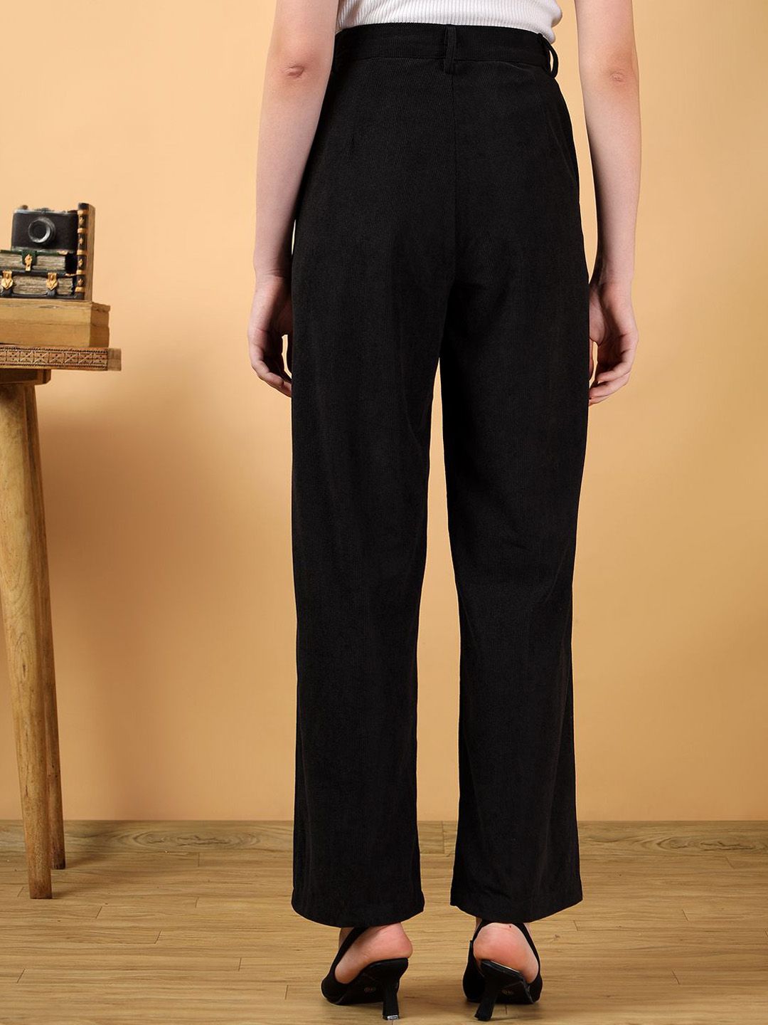 Kotty Women Relaxed Straight Leg Straight Fit High-Rise Easy Wash Corduroy Pleated Trousers