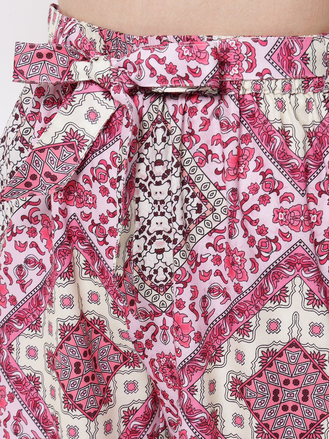 Kotty Women Purple Floral Printed Relaxed High-Rise Easy Wash Trousers