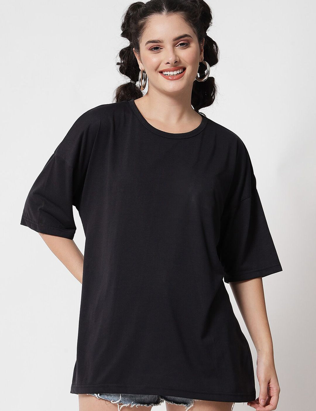 Kotty Women Black Drop-Shoulder Sleeves Applique Oversized  T-shirt