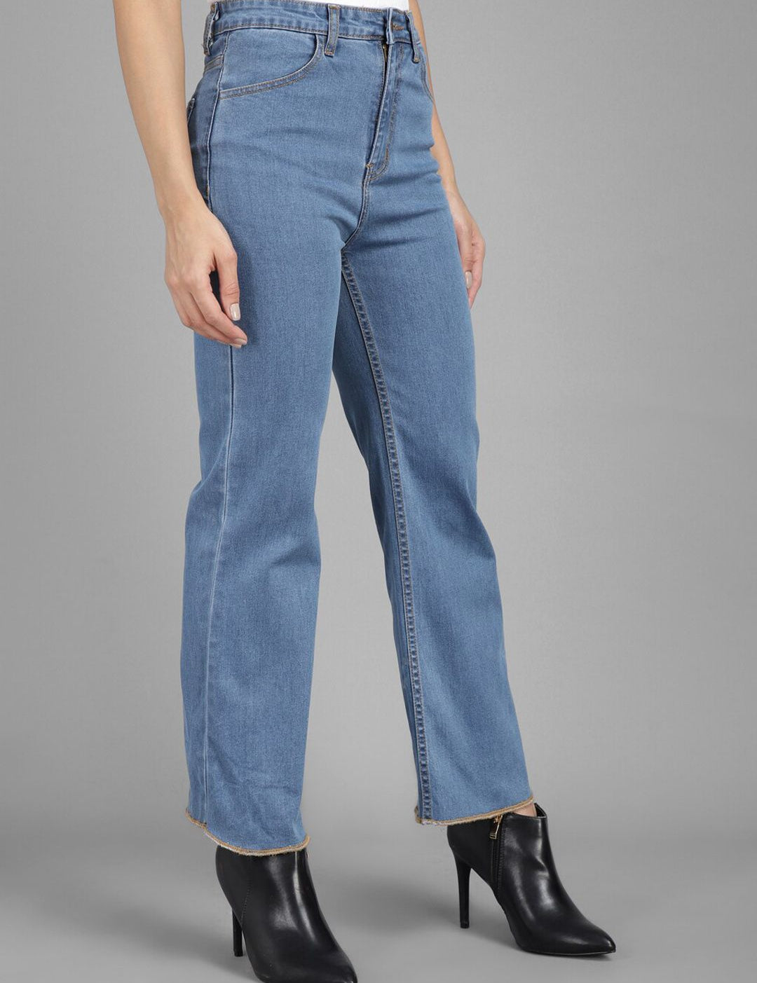 Kotty Women Blue Flared High-Rise Clean Look Jeans