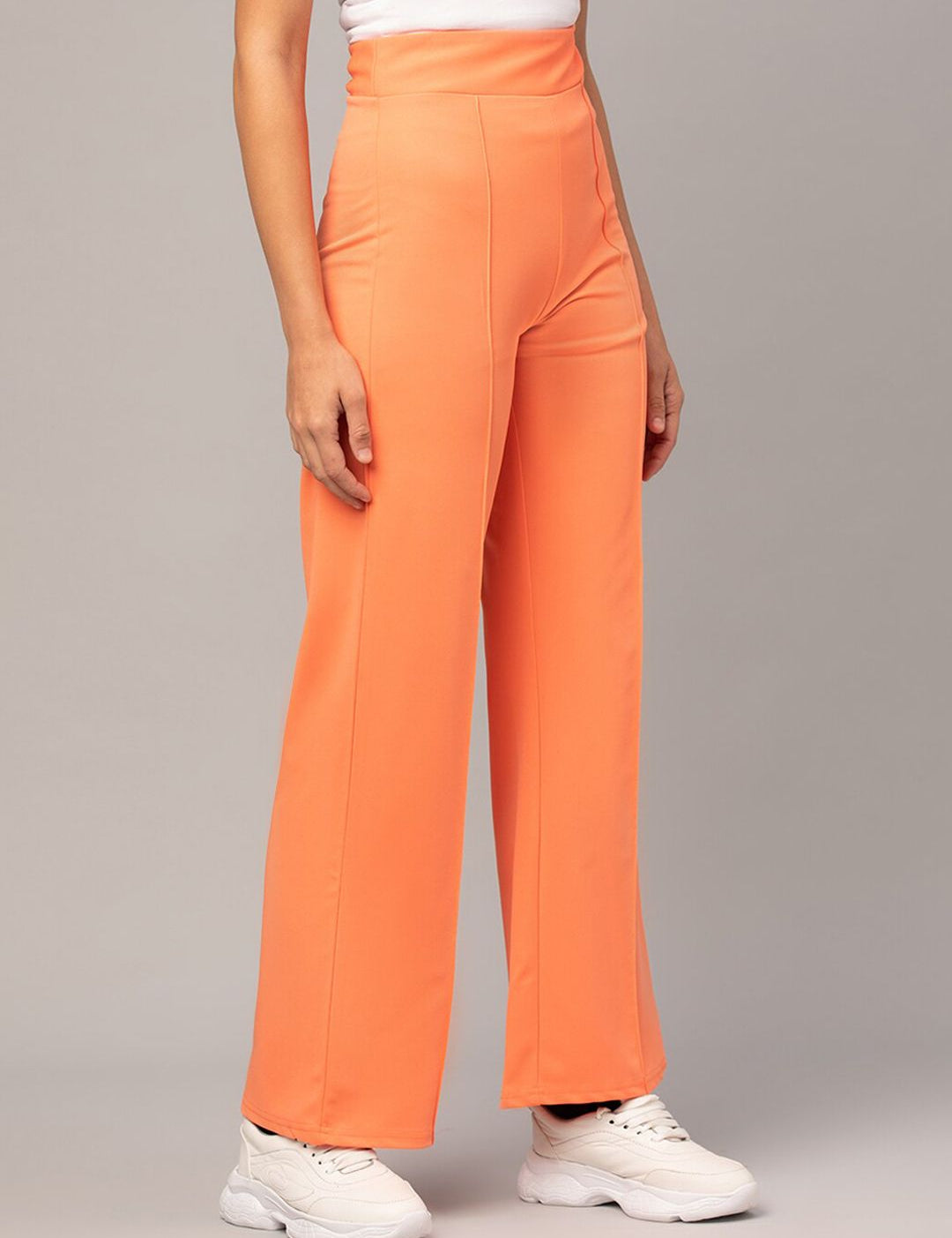 Kotty Women Relaxed Straight Leg Straight Fit High-Rise Trousers