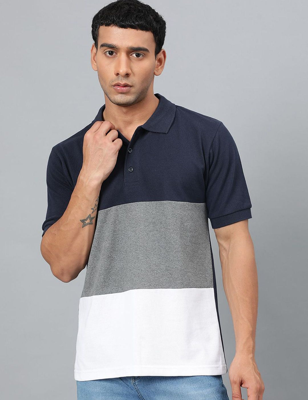 Kotty Men Colourblocked Polo Collar T-shirt