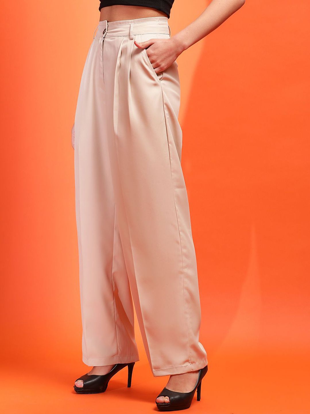 KOTTY BIZwear Women Relaxed Straight Fit High-Rise Easy Wash Pleated Parallel Trousers