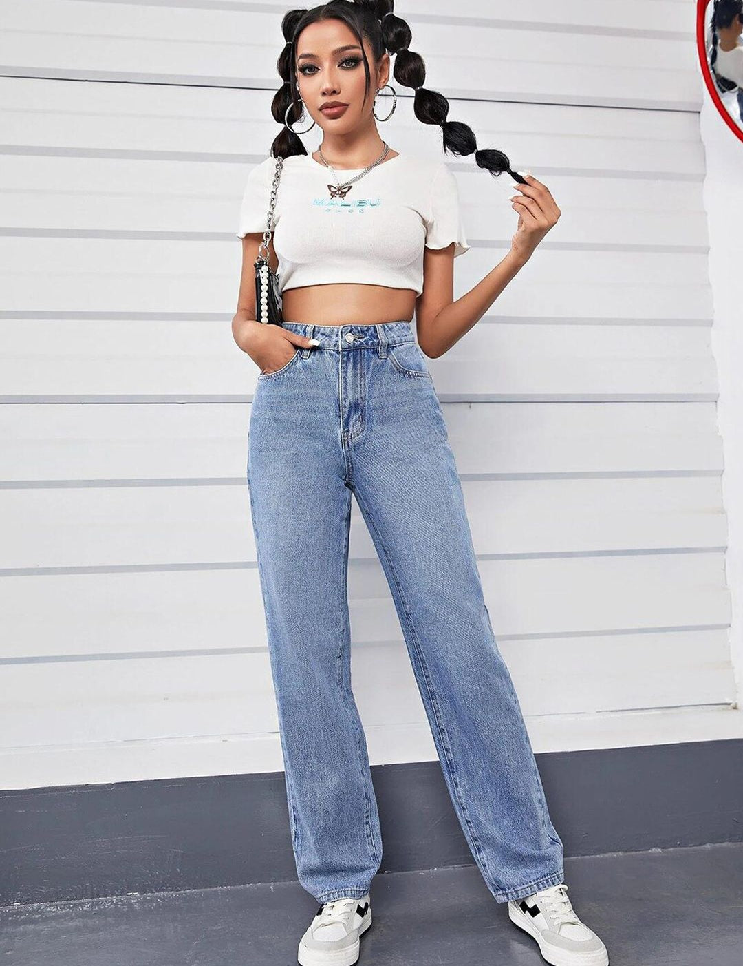 Kotty Women Jean Straight Fit High-Rise Light Fade Stretchable Jeans