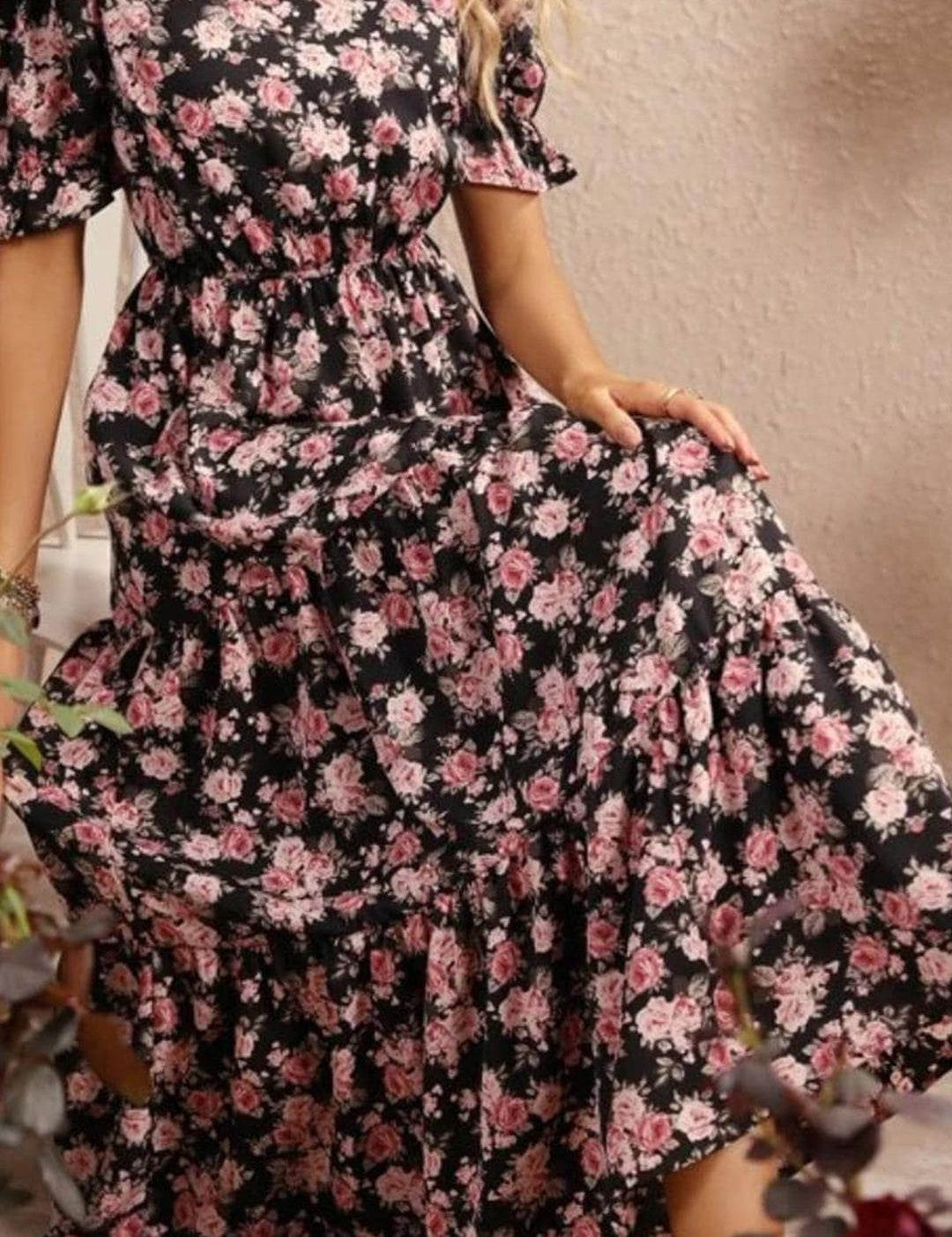 Kotty Black & Pink Floral Printed Puffed Sleeves Tiered Fit & Flare Midi Dress