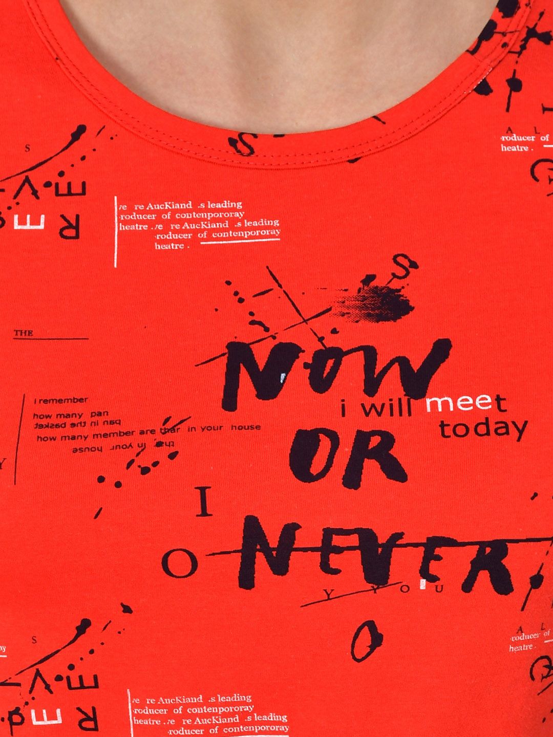 Kotty Women Red & Black Printed Night Suit