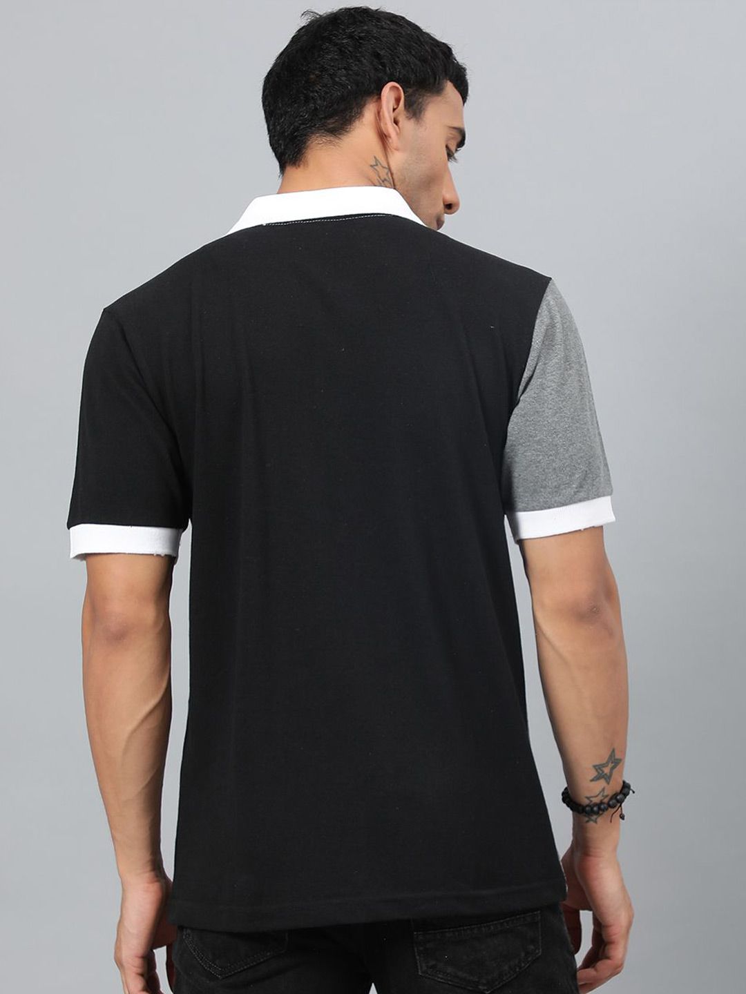 Kotty Men Colourblocked Polo Collar T-shirt