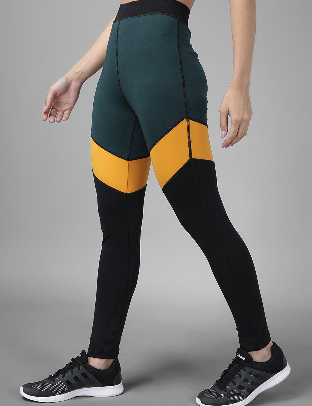 Kotty Women Black & Yellow Colourblocked Tights