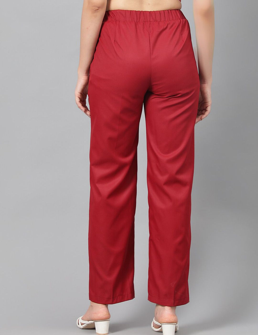 Kotty Women White Relaxed Straight Leg Fit High-Rise Easy Wash Pleated Parallel Trousers