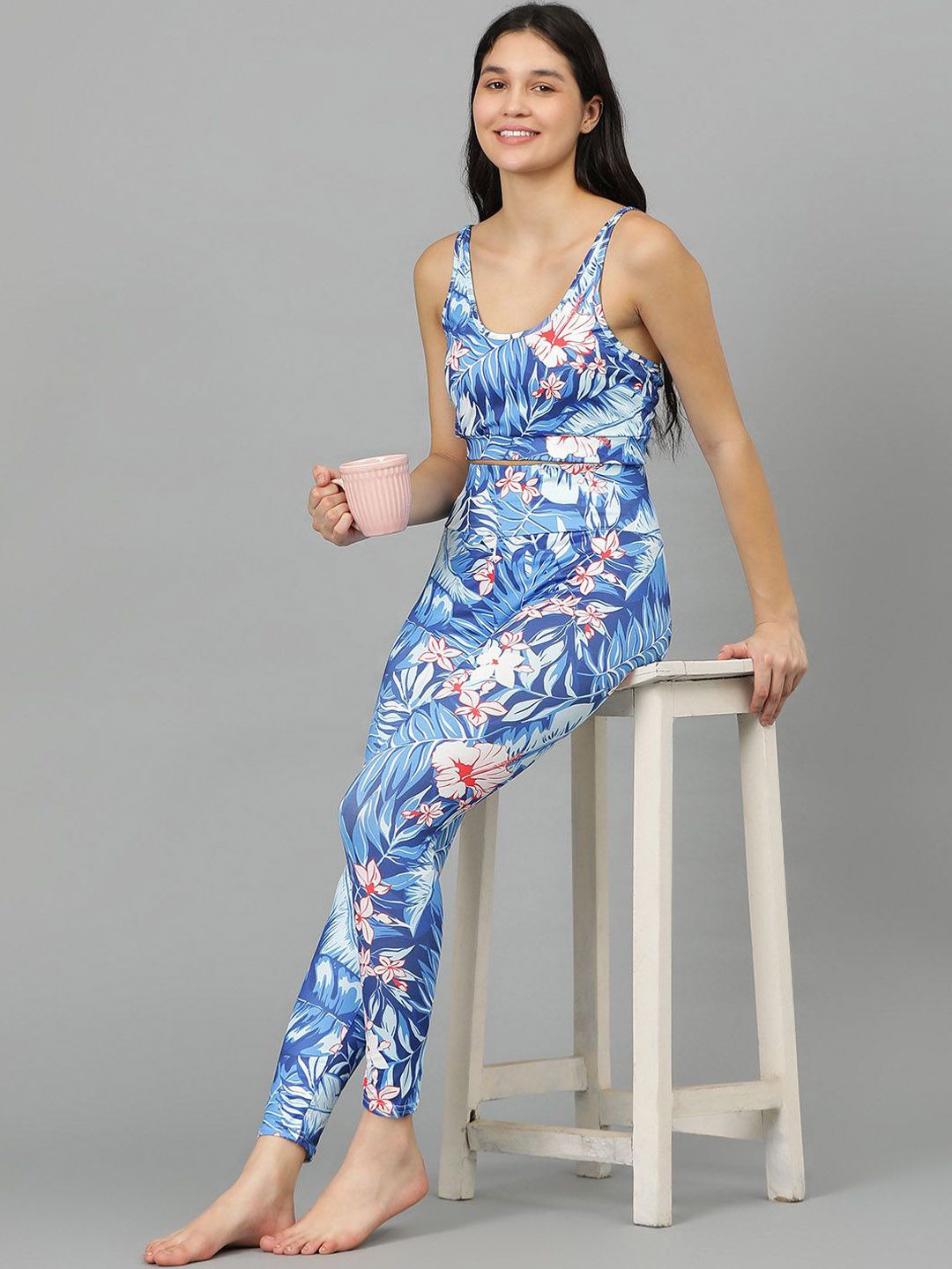 Kotty Round Neck Sleeveless Printed Crop Top & Tight Night Suit Set