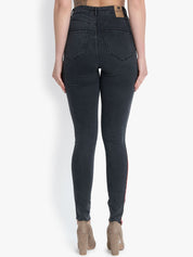 Kotty Women Black Skinny Fit High-Rise Slash Knee Stretchable Jeans