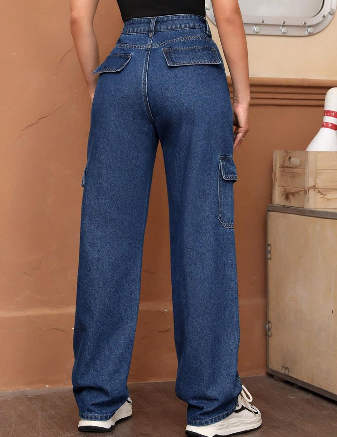 Kotty Women Blue Jean Straight Fit High-Rise Light Fade Stretchable Jeans