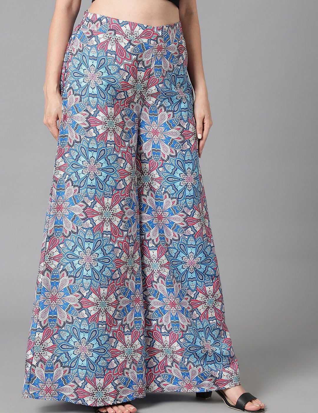Kotty Women Blue Floral Printed Relaxed Flared Easy Wash Parallel Trousers