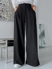 Kotty Women Relaxed Straight Leg Straight Fit High-Rise Parallel Trousers