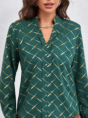 Kotty Geometric Printed Crepe Shirt Style Top