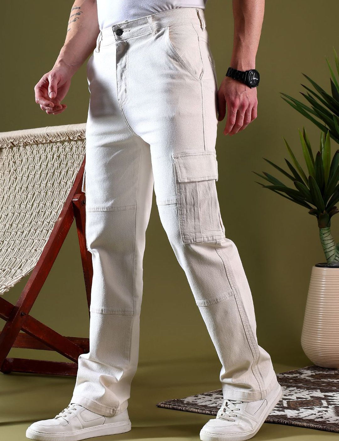 Kotty Men Jean Low-Rise Light Fade Stretchable Jeans