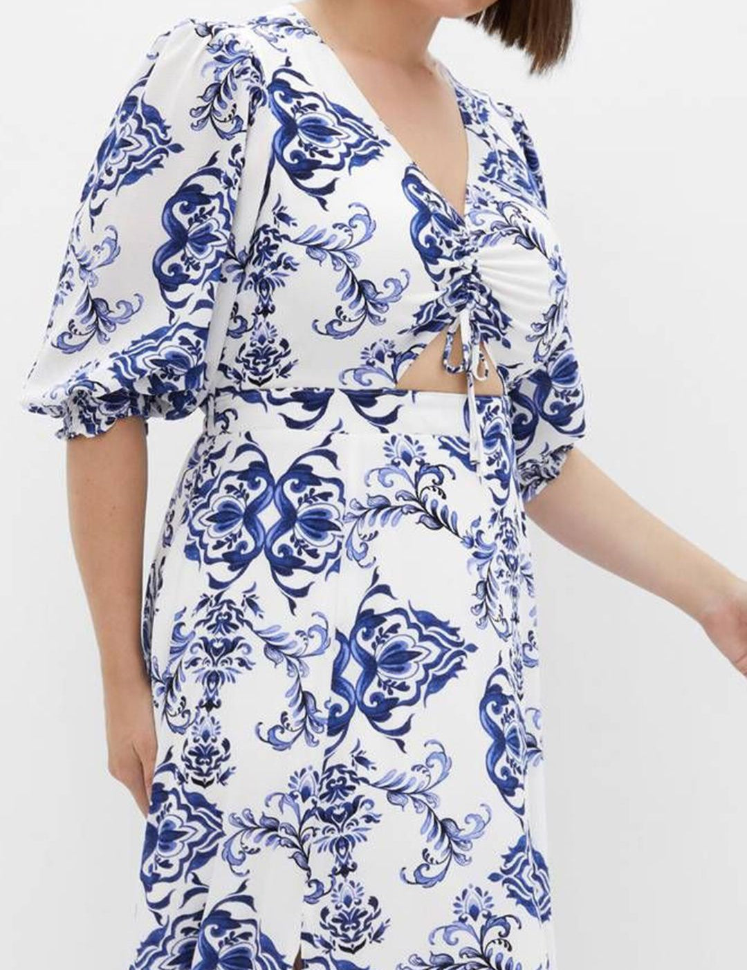 CURVE BY KOTTY Wmen Floral Printed Cut-Outs A-Line Maxi Dress