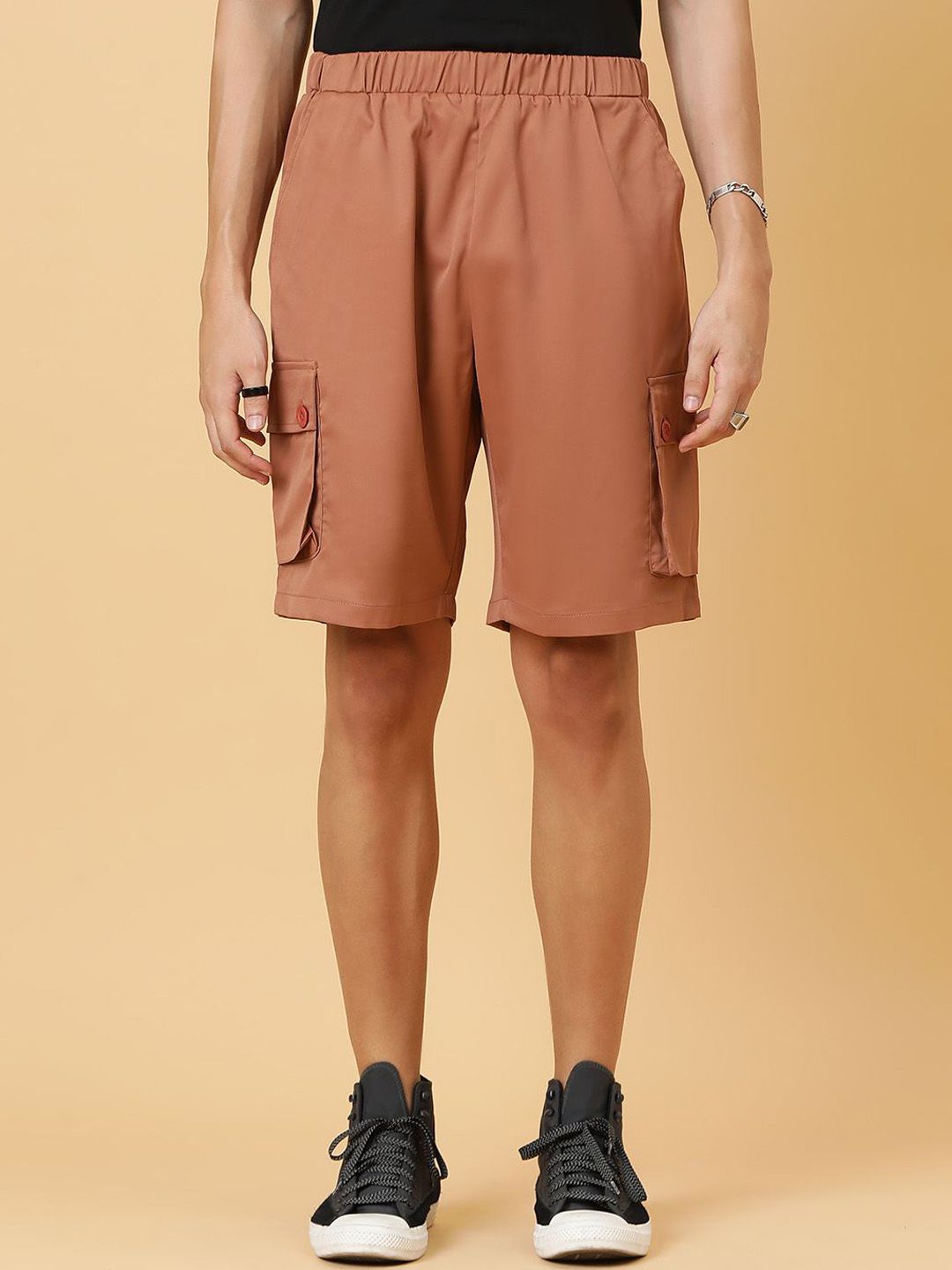 Kotty Men Low-Rise Cargo Shorts