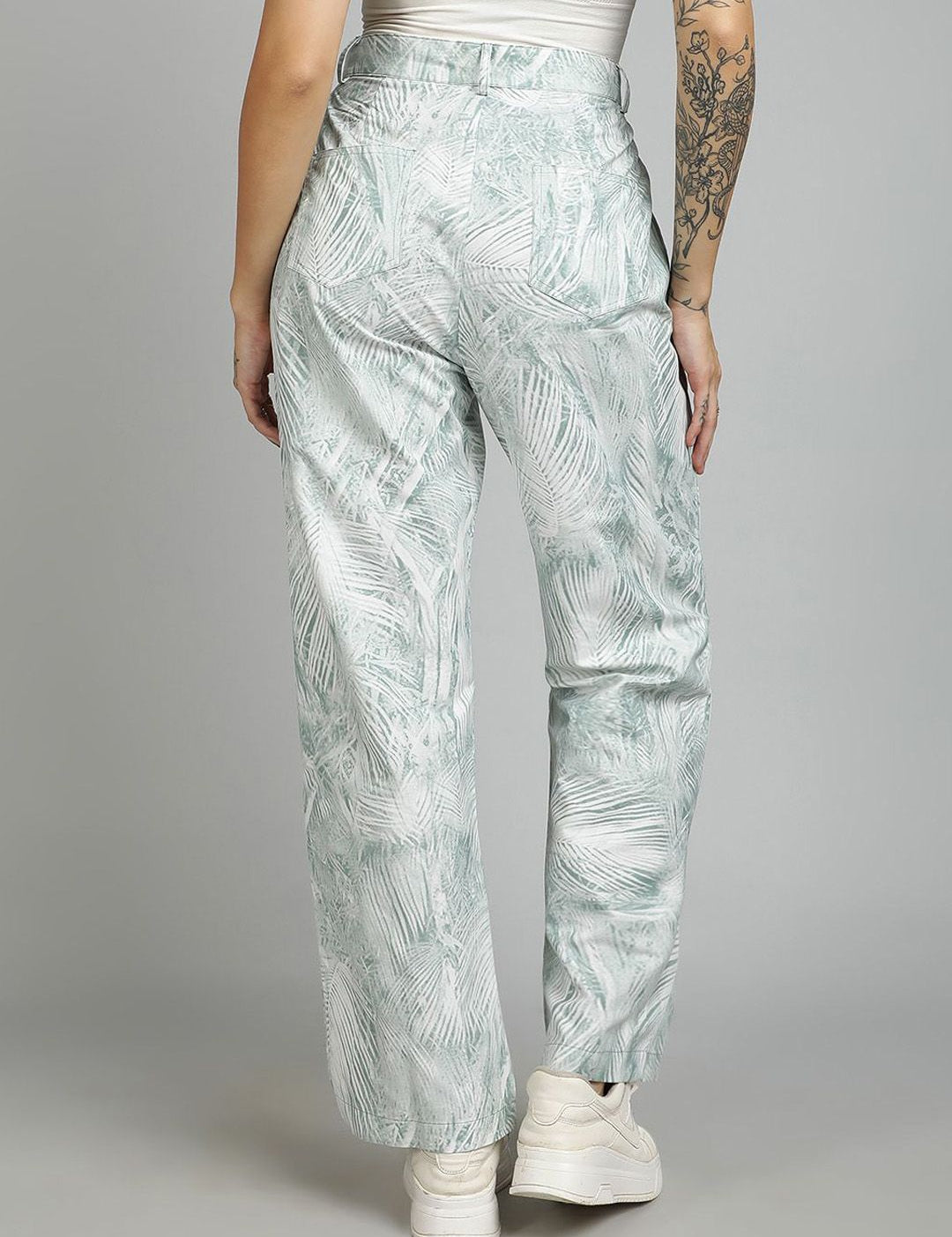 Kotty Women Abstract Printed Straight Fit High-Rise Trousers