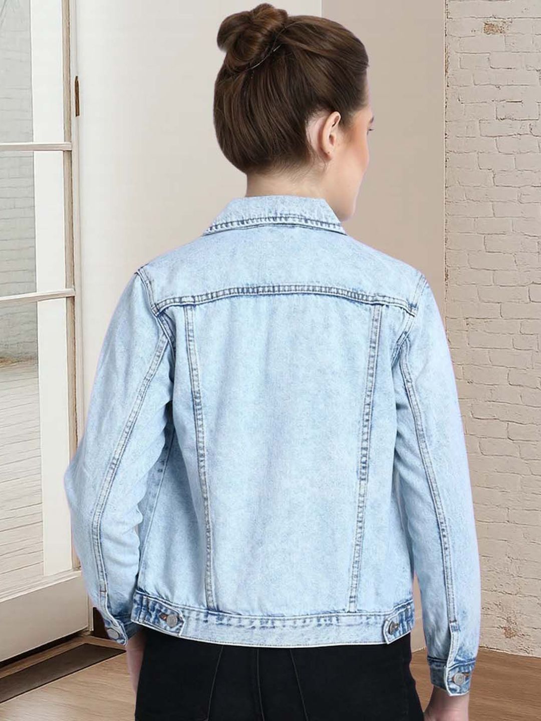 Kotty Women Spread Collar Solid Denim Jacket
