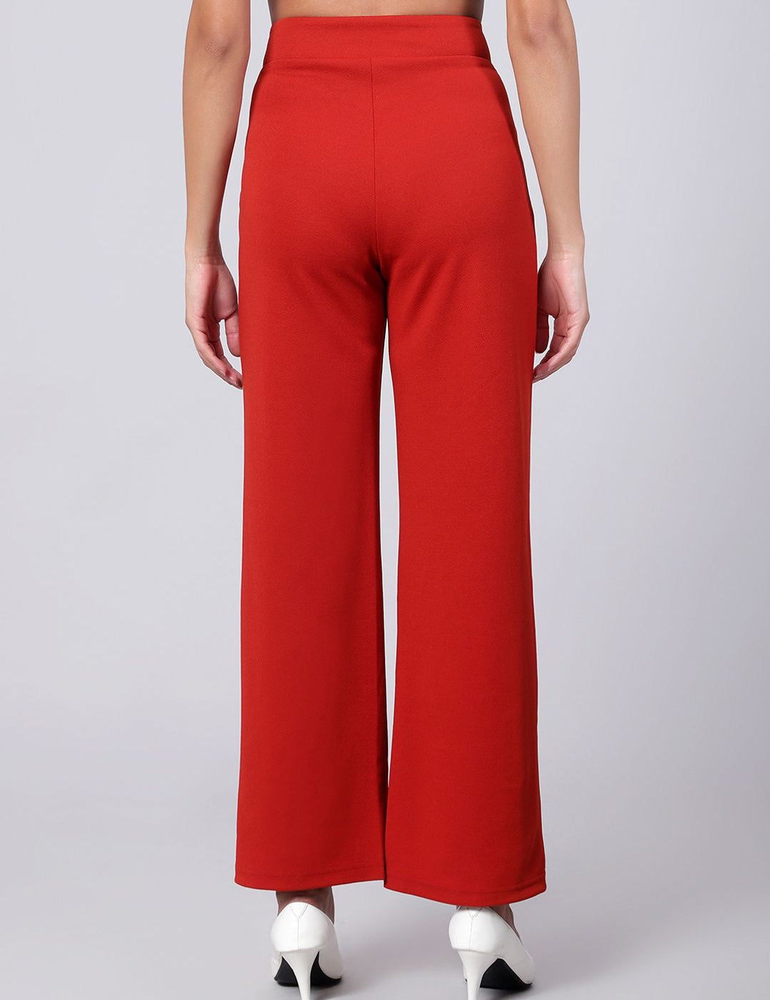 Kotty Women Relaxed Straight Fit High-Rise Easy Wash Pleated Trousers