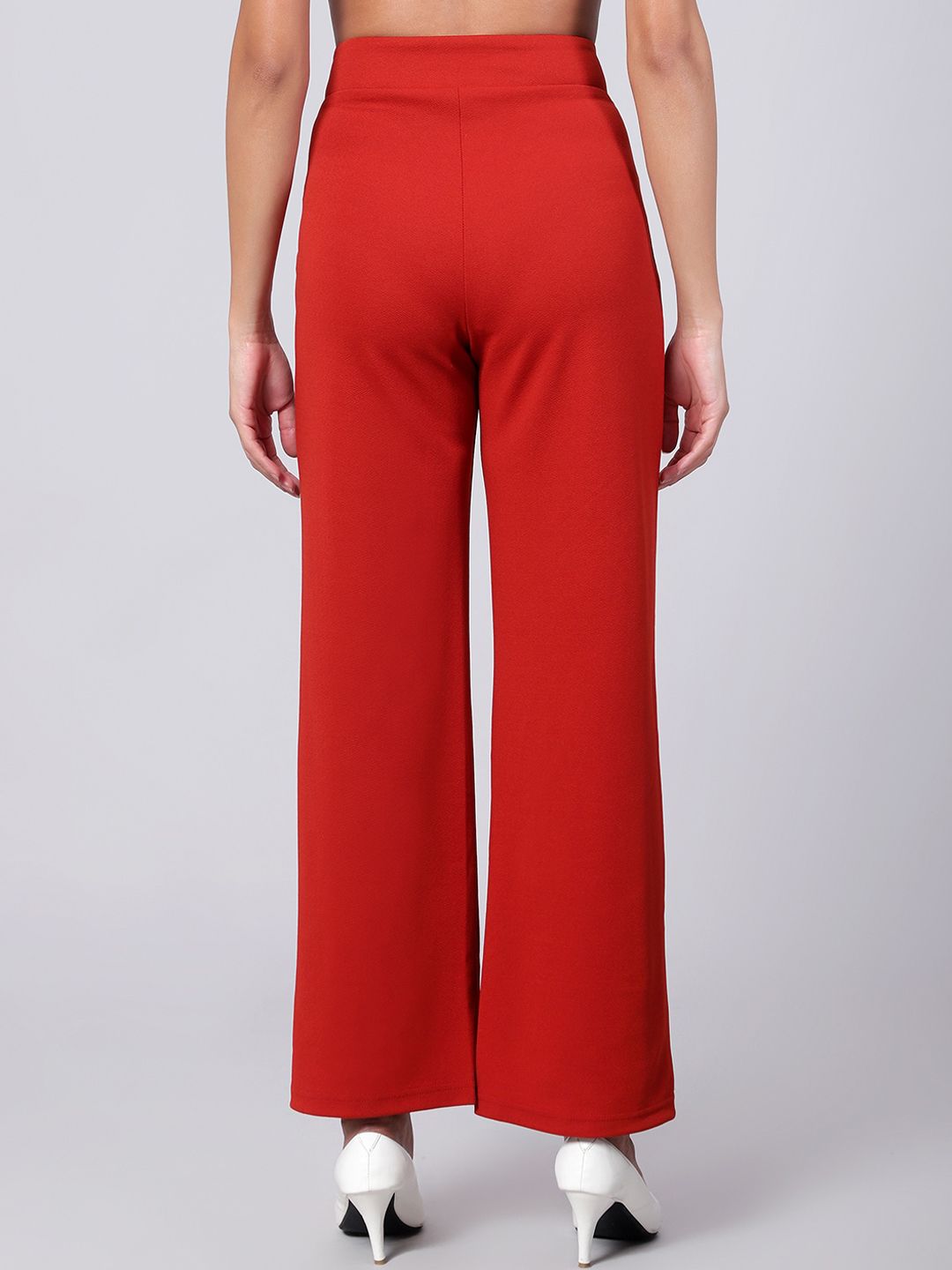 Kotty Women Relaxed Straight Fit High-Rise Easy Wash Pleated Trousers