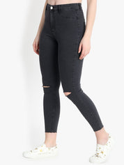 Kotty Women Black Skinny Fit High-Rise Slash Knee Cropped Jeans