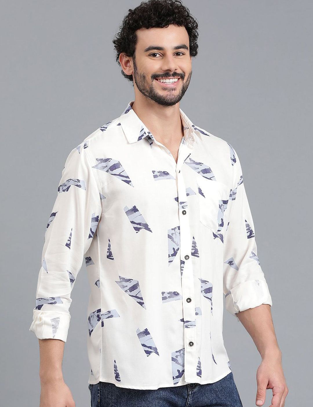 Kotty New Relaxed Fit Abstract Printed Casual Shirt