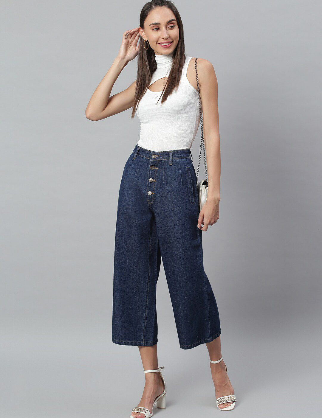 Kotty Women Navy Blue Flared High-Rise Clean Look Stretchable Jeans