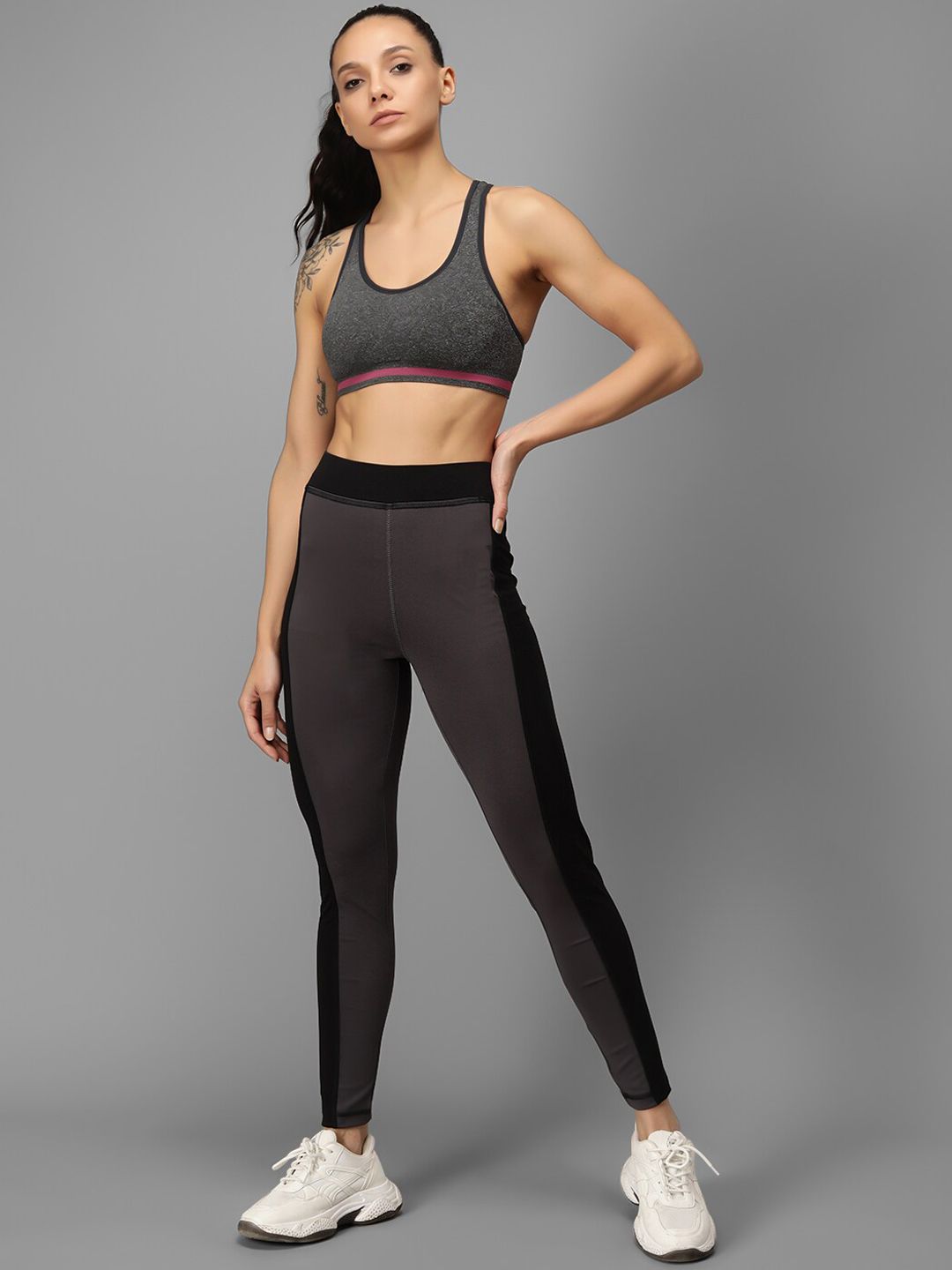 Kotty Women Grey & Black Colourblocked Tights