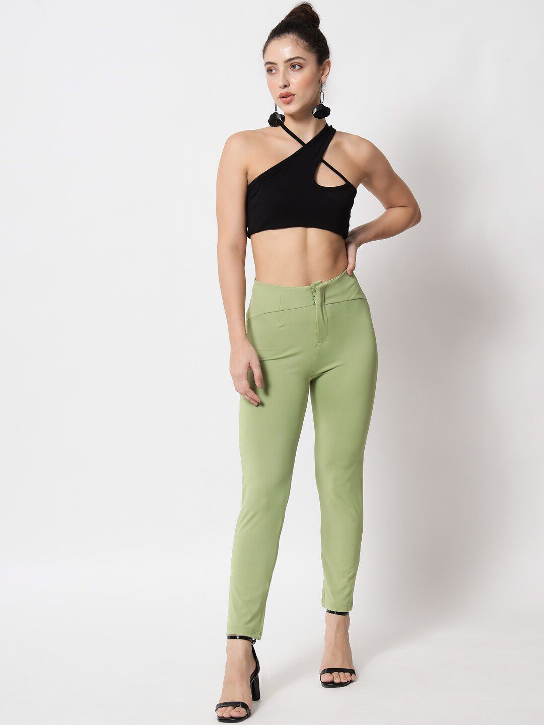 Kotty Women Relaxed Skinny Fit High-Rise Easy Wash Trousers