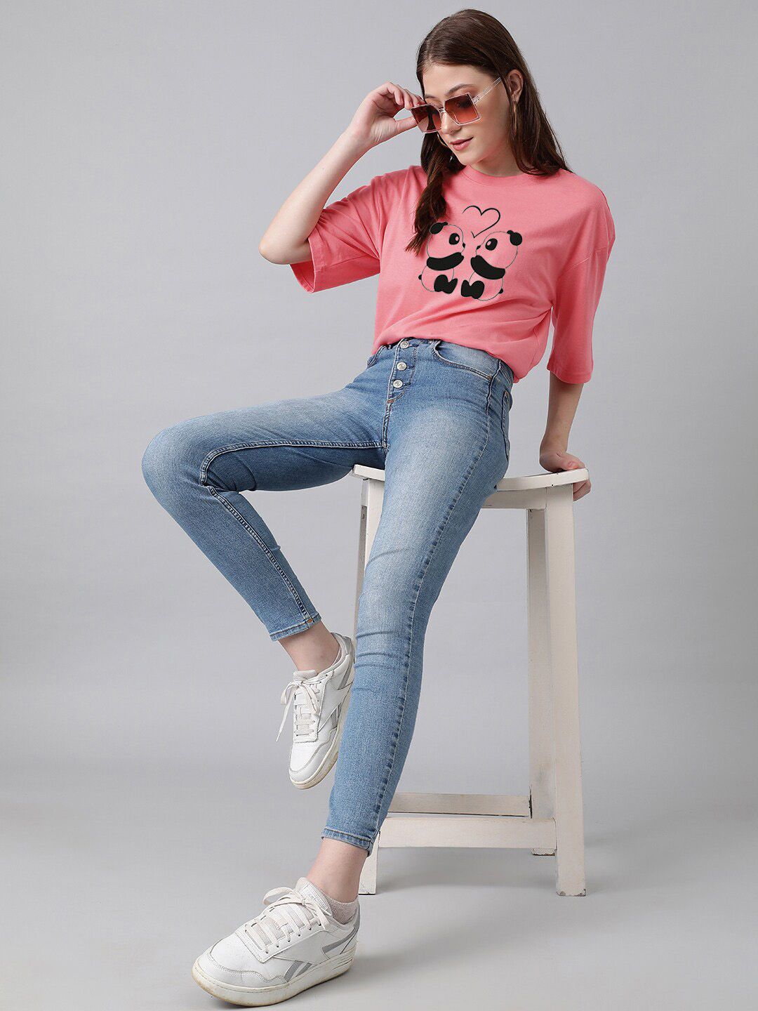 Kotty Graphic Printed Round Neck Drop-Shoulder Sleeves Oversized Fit Cotton T-Shirt