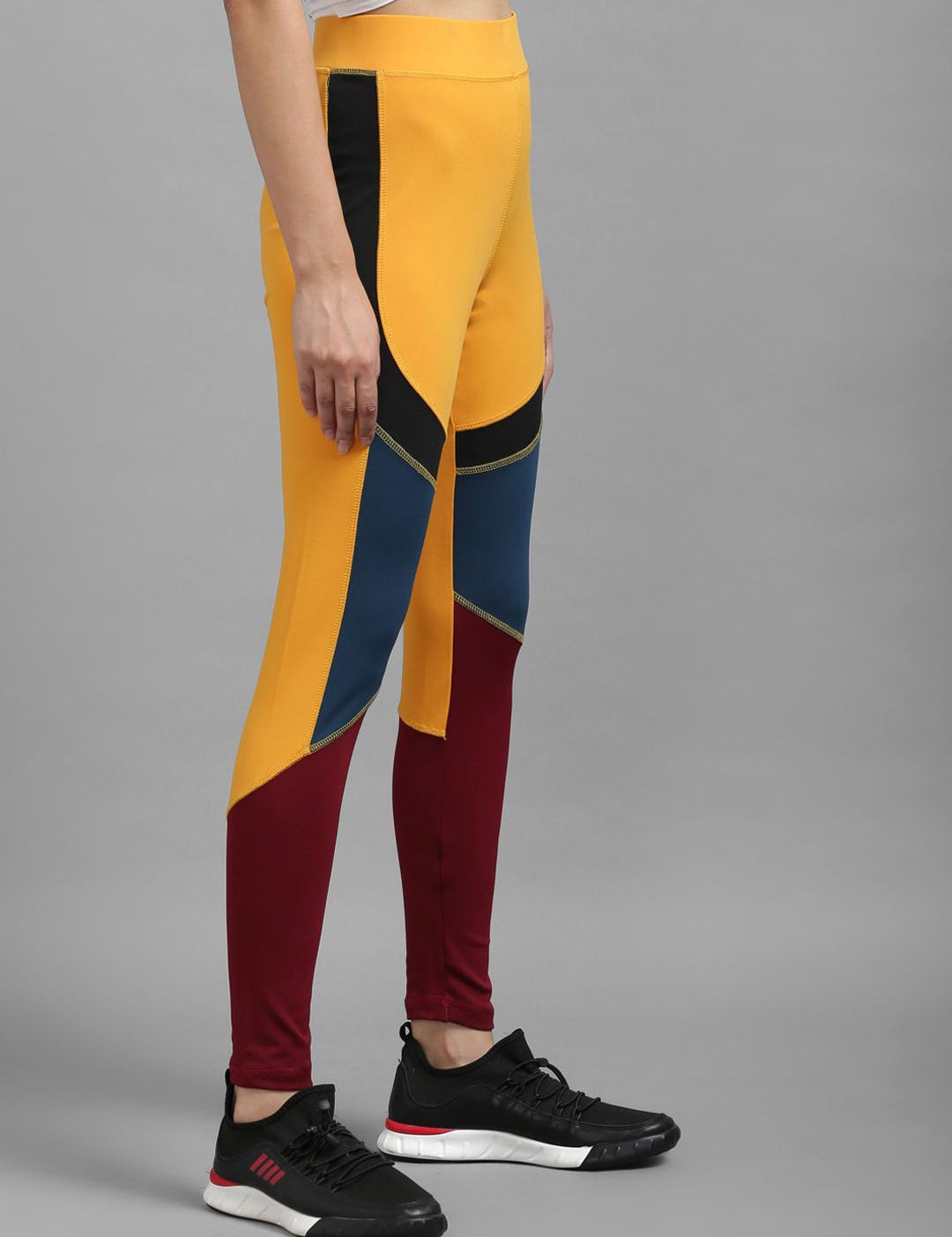 Kotty Women Yellow & Maroon Colourblocked Tights