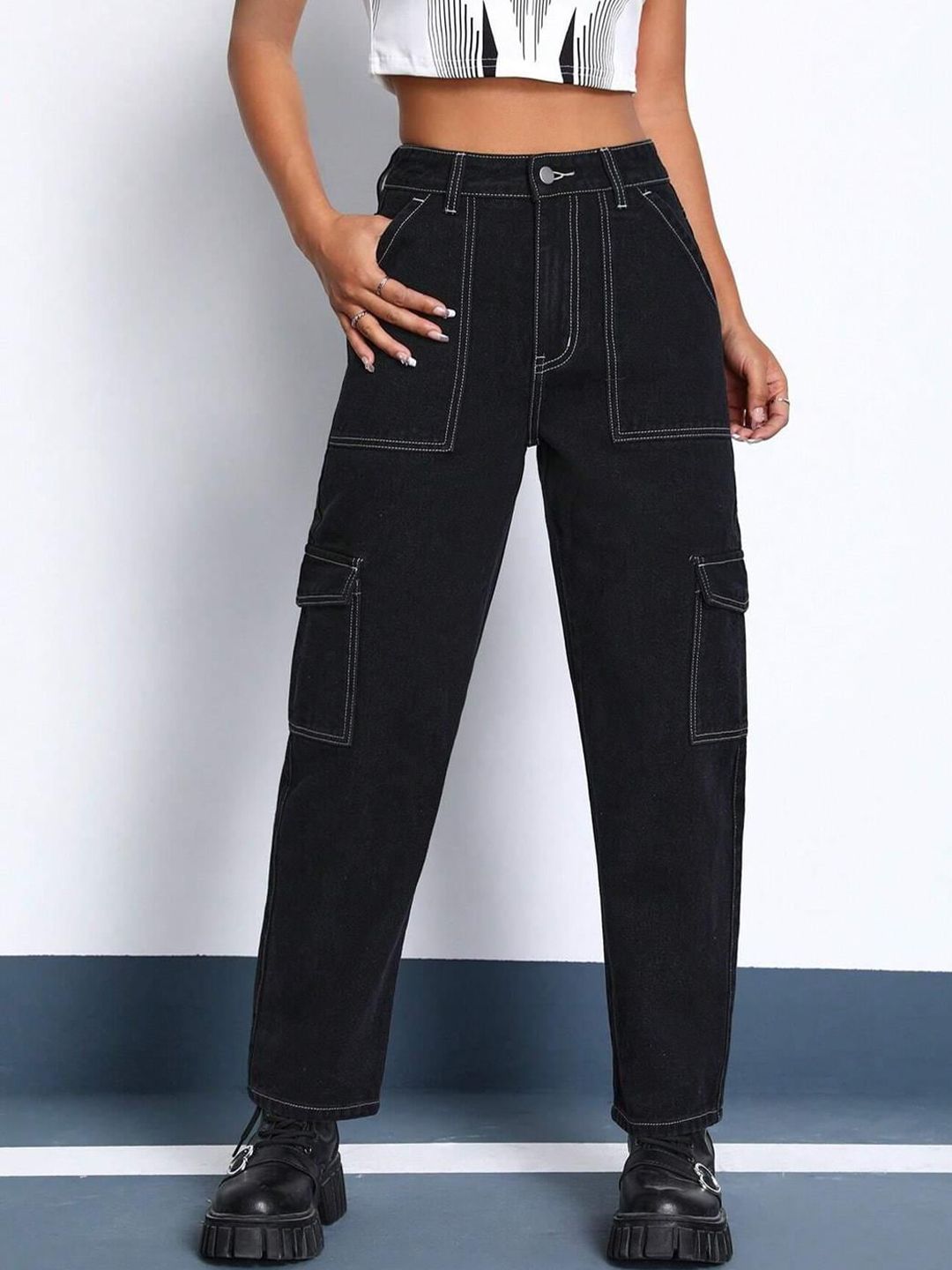 Kotty Women Black Jean Clean Look Straight Fit High-Rise Stretchable Jeans