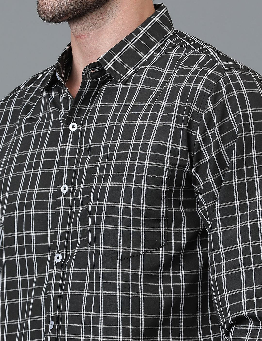 Kotty New Checked Spread Collar Casual Shirt