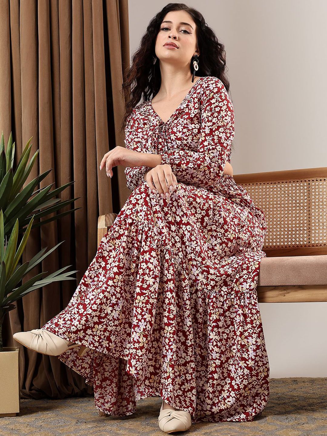 Kotty Maroon Floral Printed V-Neck Puff Sleeves Top With Skirt 